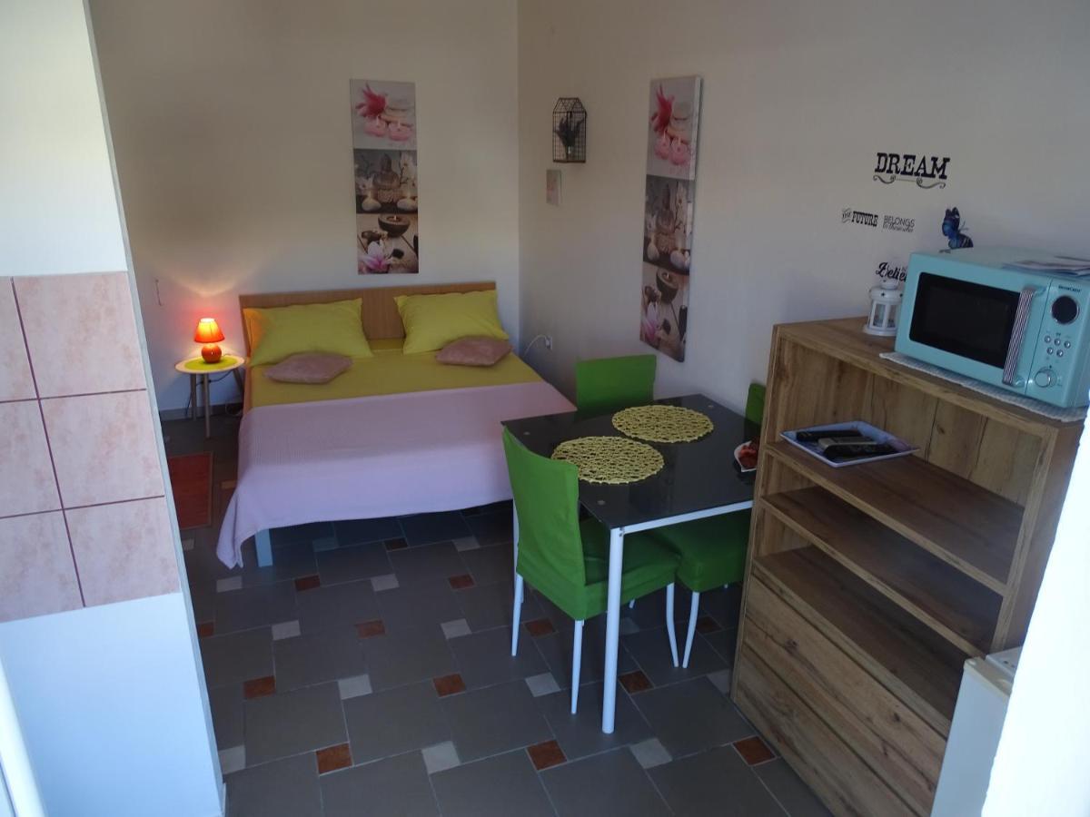 Apartments Sime Dinjiška Εξωτερικό φωτογραφία